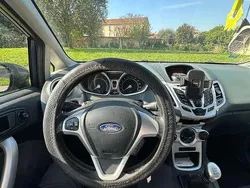 Usata 2009 Ford Fiesta Style Due volumi | 3000 € (Buon prezzo)