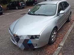 Usata 2009 Alfa Romeo 159 Distinctive Station wagon | 2700 € (Ottimo prezzo)