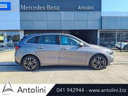 Grigio scuro Usata 2024 Mercedes B180 Advanced Plus Monovolume | 27.900 € (Super prezzo)