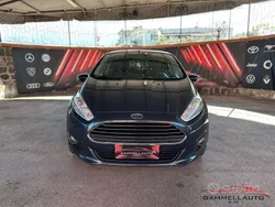 Grigio Usata 2015 Ford Fiesta Titanium Due volumi | 7190 € (Buon prezzo)