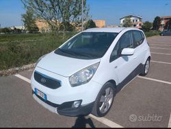 Bianco Usata 2015 Kia Venga Due volumi | 8500 € (Buon prezzo)