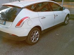 Bianco Usata 2012 Lancia Delta Due volumi | 3000 € (Buon prezzo)