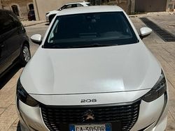 Bianco Usata 2020 Peugeot 208 Due volumi | 17.000 € (Molto cara)
