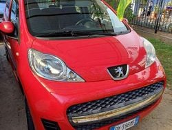 Usata 2009 Peugeot 107 Filou Due volumi | 5000 € (Buon prezzo)