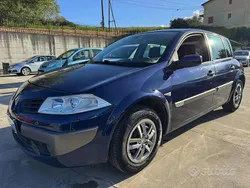 Blu Usata 2006 Renault Mégane II Tre volumi | 2300 € (Buon prezzo)