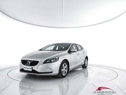 Argento Usata 2018 Volvo V40 Business Edition Station wagon | 12.474 € (Buon prezzo)