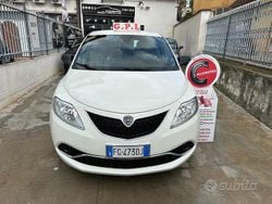 Bianco Usata 2016 Lancia Ypsilon Silver Due volumi | 8490 € (Buon prezzo)