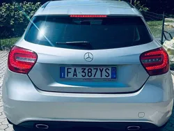 Argento Usata 2015 Mercedes A160 Premium Tre volumi | 7500 € (Super prezzo)