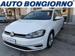 Bianco Usata 2018 VW Golf VII Business Tre volumi | 14.950 € (Buon prezzo)