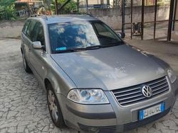 Grigio Usata 2002 VW Passat Station wagon | 1400 € (Ottimo prezzo)