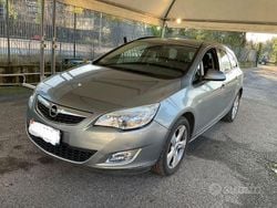 Grigio Usata 2011 Opel Astra Station wagon | 6300 € (Cara)