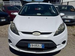 Bianco Usata 2010 Ford Fiesta Titanium Due volumi | 3290 € (Ottimo prezzo)