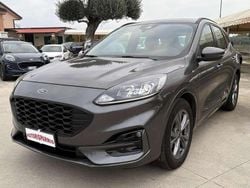 Grigio Usata 2022 Ford Kuga ST-Line SUV | 20.999 € (Buon prezzo)