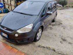 Nero Usata 2008 Ford S-MAX S Monovolume | 5500 € (Molto cara)