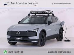 Grigio Nuova 2025 Volvo EX30 CC Performance SUV | 44.900 €