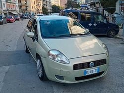 Usata 2009 Fiat Grande Punto Due volumi | 1600 € (Super prezzo)