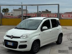 Bianco Usata 2015 Fiat Panda Due volumi | 6300 € (Buon prezzo)