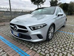 Argento Usata 2019 Mercedes A180 Business Tre volumi | 19.500 € (Buon prezzo)