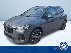 Grigio Nuova 2025 BMW 225 Active Tourer M Sport Monovolume | 49.130 € (Buon prezzo)