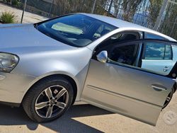 Grigio Usata 2007 VW Golf V Due volumi | 4500 € (Buon prezzo)