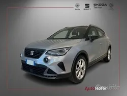Argento Usata 2024 Seat Arona CONNECT SUV | 18.450 € (Cara)