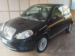 Nero Usata 2012 Lancia Ypsilon Due volumi | 5650 € (Buon prezzo)