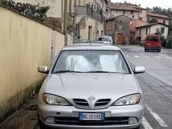 Usata 2000 Nissan Primera Tre volumi | 1200 €