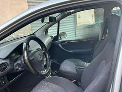 Grigio Usata 2003 Mercedes A140 Tre volumi | 2300 € (Buon prezzo)