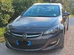 Grigio Usata 2013 Opel Astra Sport Station wagon | 4000 € (Buon prezzo)