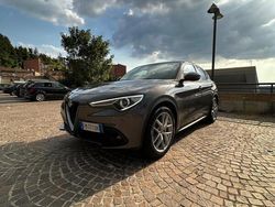 Grigio Usata 2017 Alfa Romeo Stelvio Executive SUV | 20.900 € (Molto cara)