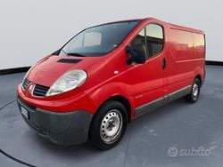 Rosso Usata 2007 Renault Trafic Monovolume | 5990 € (Buon prezzo)