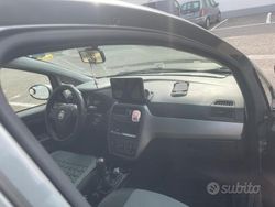 Grigio Usata 2013 Fiat Grande Punto Due volumi | 3500 € (Buon prezzo)