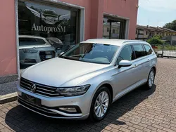 Argento Usata 2021 VW Passat Station wagon | 19.470 € (Buon prezzo)