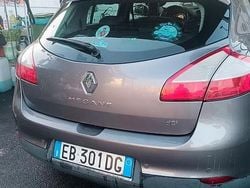 Grigio Usata 2010 Renault Mégane Tre volumi | 1999 € (Super prezzo)