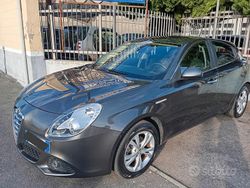 Grigio Usata 2013 Alfa Romeo Giulietta Exclusive Tre volumi | 6800 € (Buon prezzo)
