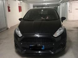 Nero Usata 2017 Ford Fiesta Due volumi | 13.000 € (Molto cara)
