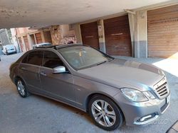 Grigio Usata 2009 Mercedes E350 Tre volumi | 10.000 €