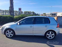 Grigio Usata 2004 VW Golf IV Tre volumi | 2500 € (Cara)
