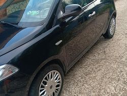 Nero Usata 2017 Lancia Ypsilon Due volumi | 7300 € (Buon prezzo)