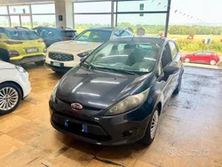 Usata 2010 Ford Fiesta Due volumi | 2200 € (Super prezzo)