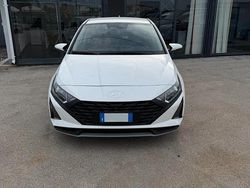Bianco Nuova 2025 Hyundai i20 Tre volumi | 17.499 € (Buon prezzo)