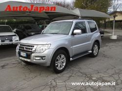 Argento Usata 2016 Mitsubishi Pajero Instyle SUV | 32.800 € (Buon prezzo)