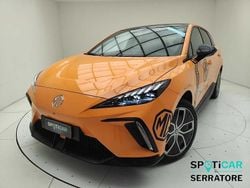 Arancione Usata 2023 MG MG4 EV Due volumi | 27.900 € (Buon prezzo)
