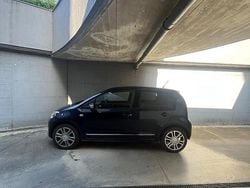 Blu Usata 2015 VW up! Due volumi | 5400 € (Buon prezzo)