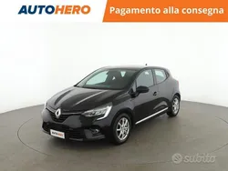 Nero Usata 2021 Renault Clio V Zen Tre volumi | 12.999 € (Buon prezzo)