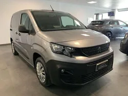 Grigio scuro Usata 2019 Peugeot Partner Premium Monovolume | 11.900 € (Buon prezzo)