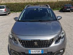 Grigio Usata 2017 Peugeot 2008 SUV | 9500 € (Buon prezzo)