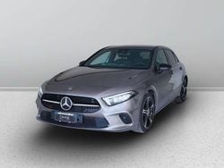 Grigio Usata 2022 Mercedes A180 Edition Tre volumi | 26.900 € (Buon prezzo)