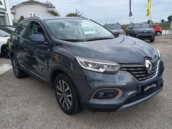 Grigio Usata 2022 Renault Kadjar Techno SUV | 18.250 € (Buon prezzo)