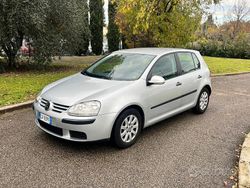 Usata 2005 VW Golf IV Tre volumi | 3500 €